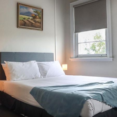 Tates Hotel Вінсор Екстер'єр фото
